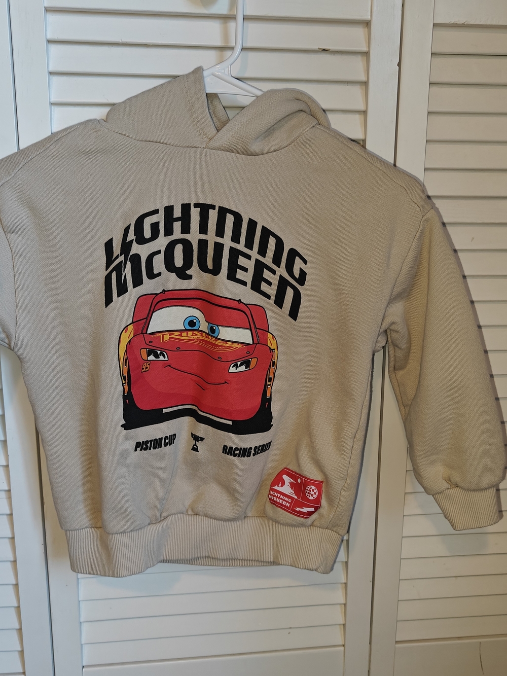 Zara Beige Hoodie with Red Cars Lightning McQueen Graphic Size 5/6T